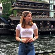 Étudiante à la faculté de médecine en filière soins infirmiers. J’ai toujours été une bonne élève depuis mon enfance. J’ai décroché mon brevet mention très bien option européenne español ainsi que mon baccalauréat sciences techniques du sanitaires et dû s